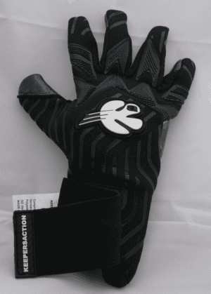 De SteelFist Keepershandschoen met stoere, robuuste details voor krachtige bal punches. Ontworpen voor maximale impact en bescherming, met een flexibele en duurzame structuur die vertrouwen uitstraalt